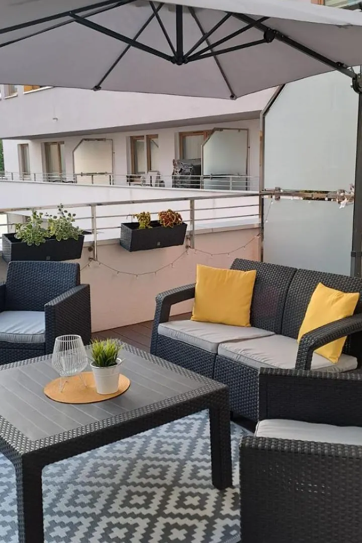 Apartament Miodowy Dom - Kolobrzeg Apartment